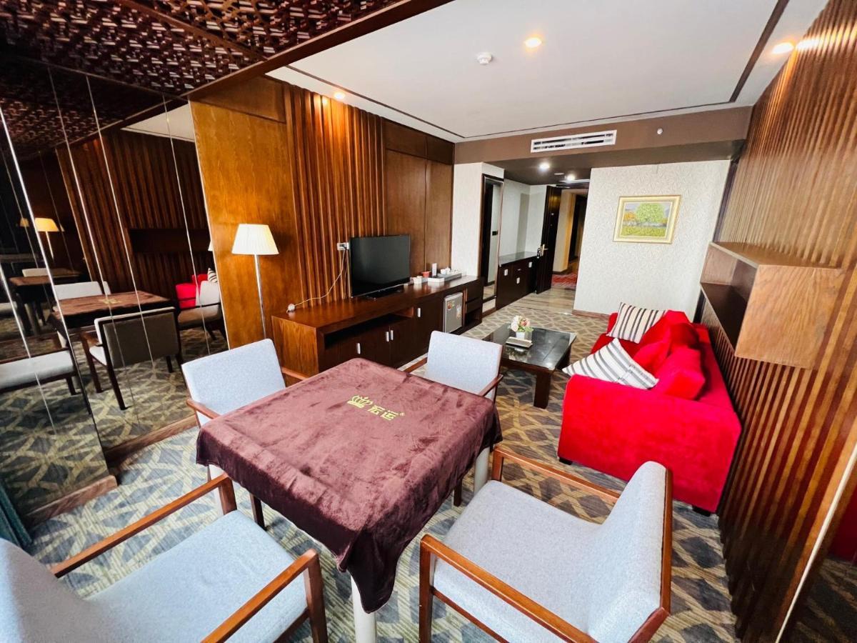 Le Indochina Hotel Bắc Ninh Zewnętrze zdjęcie